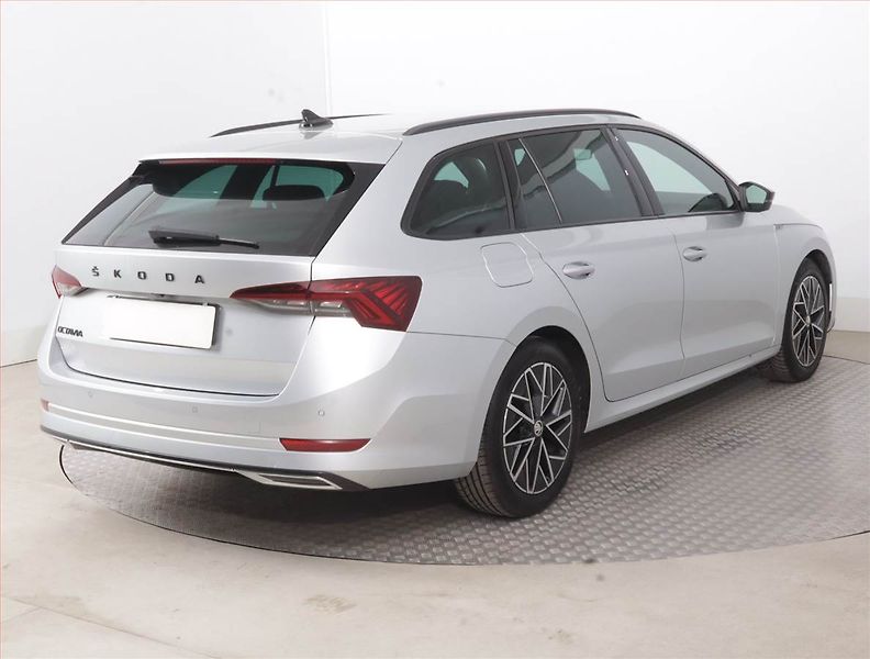 Škoda Octavia (2024) Sportline 2.0 TDI - fotka 5 z 17