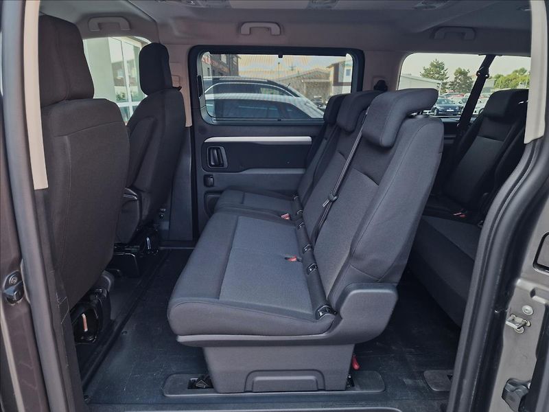 Toyota ProAce Verso 2.0 D-4d 106kw L2 Shuttle, ČR - fotka 19 z 50