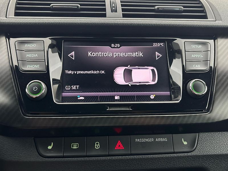 Škoda Fabia Monte Carlo - fotka 26 z 28