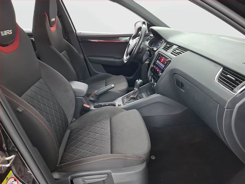 Škoda Octavia (2018) RS 2.0 TSI - fotka 9 z 22