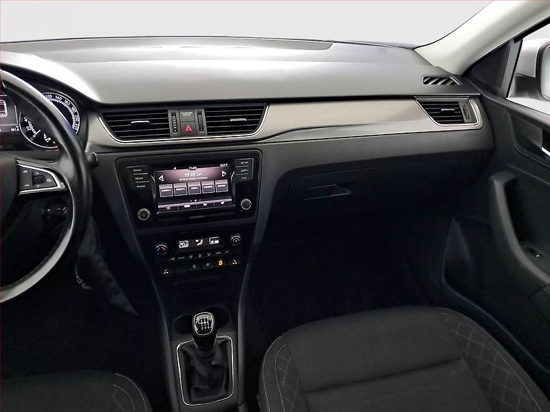 Škoda Rapid (2018) Spaceback 1.0 TSI, Serv.kniha - fotka 8 z 17