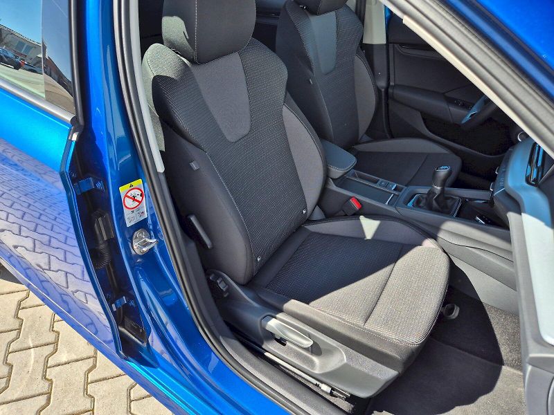 Škoda Octavia (2025) Selection 1.5TSi 110kW 6°manuá - fotka 21 z 29