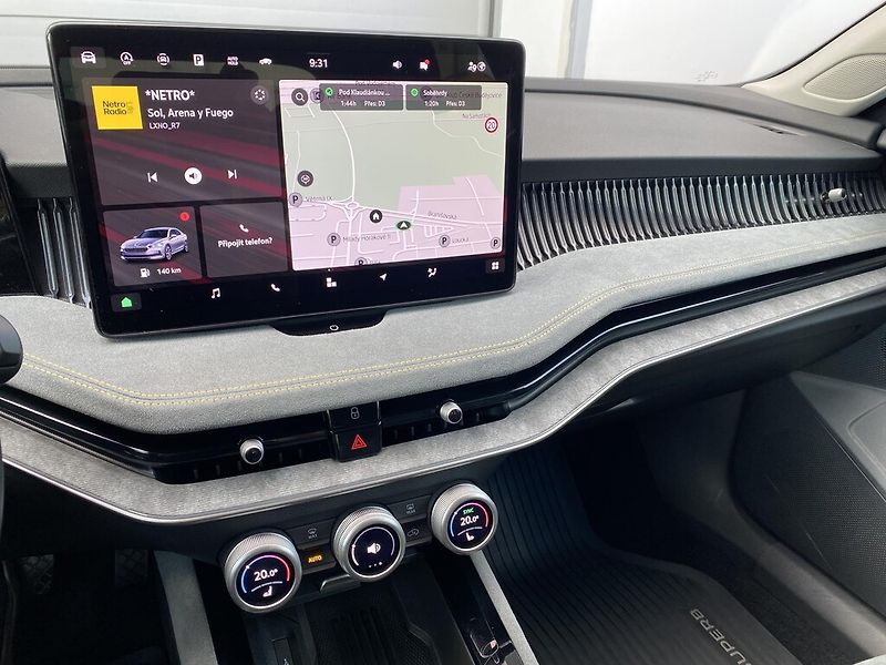 Škoda Superb 2,0 TDI 110 kW Selection DSG - fotka 18 z 30