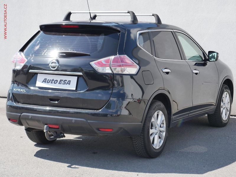 Nissan X-Trail (2014) 1.6dCi, AC, TZ, park.čidla - fotka 4 z 20