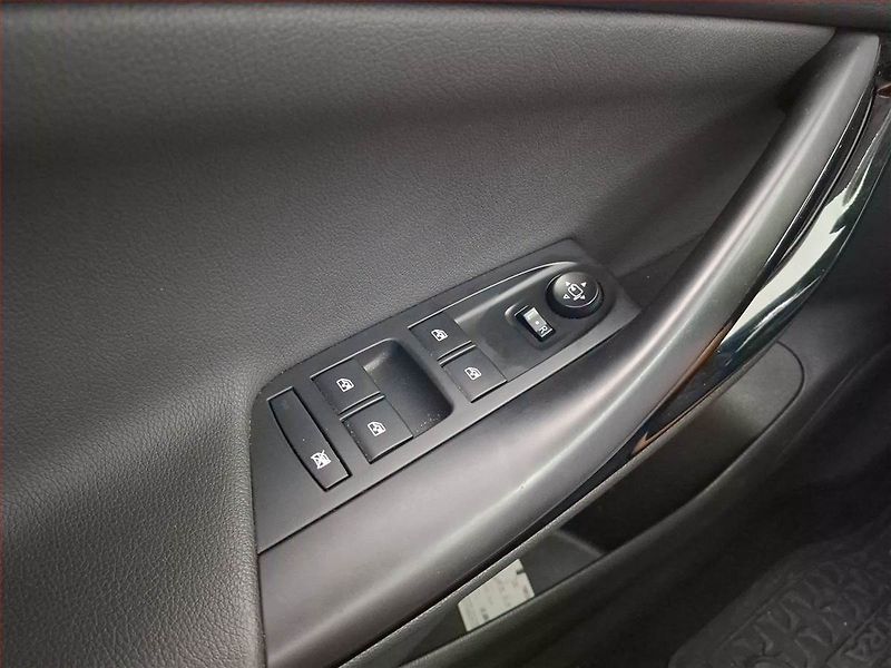 Opel Astra (2021) 1.2 Turbo, Kůže, Tempomat - fotka 15 z 16