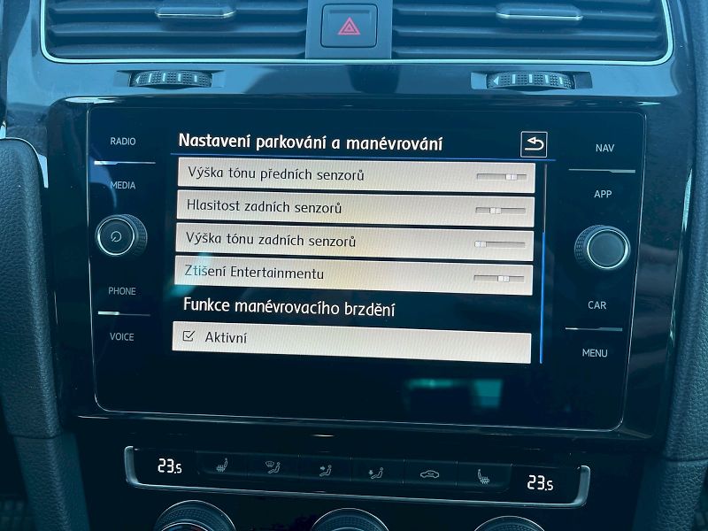 Volkswagen Golf (2020) VARIANT CL 1,0 TSI BMT OPF 6G - fotka 31 z 32