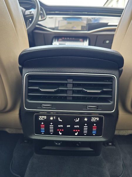 Audi Q7 MATRIX KŮŽE WEBASTO B&O - fotka 37 z 61