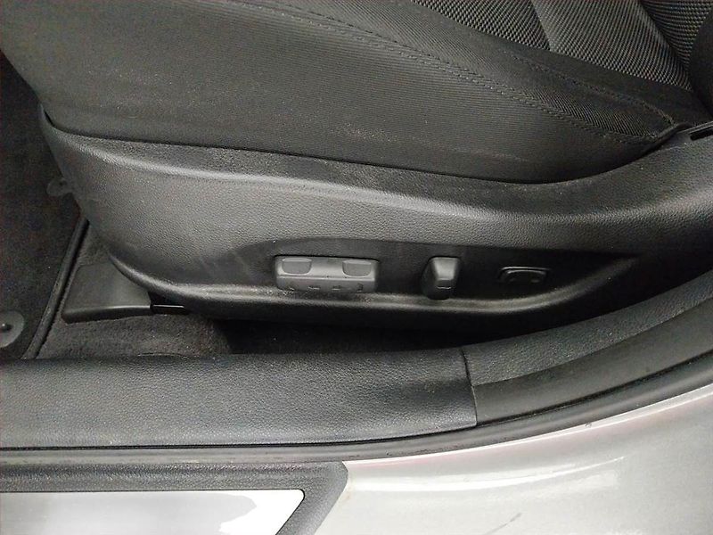 Hyundai i40 (2019) 1.6 CRDi, Serv.kniha, Navi - fotka 16 z 21