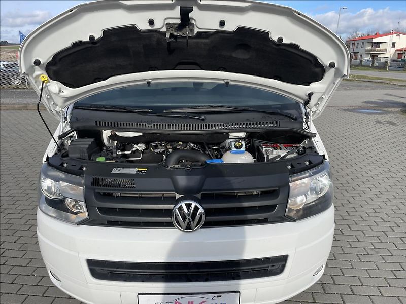 Volkswagen Transporter 2,0 TDi 75kw 6míst Tažné Klima - fotka 30 z 40