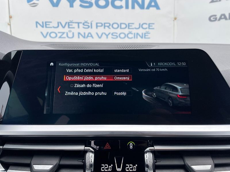 BMW Řada 3 (2020) Com. 318d 110kW Sport! - fotka 30 z 45