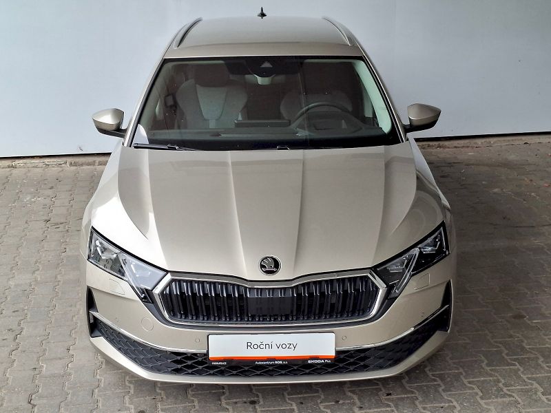 Škoda Octavia (2025) COMBI TOP SELECTION 2,0 TDI 11 - fotka 4 z 50
