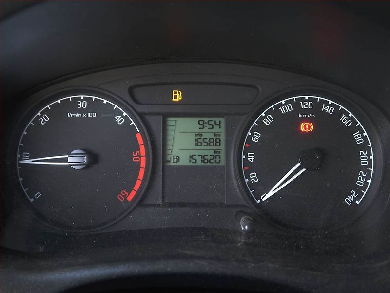 Škoda Fabia (2009) 1.4 TDI, po STK, Tažné - fotka 11 z 14