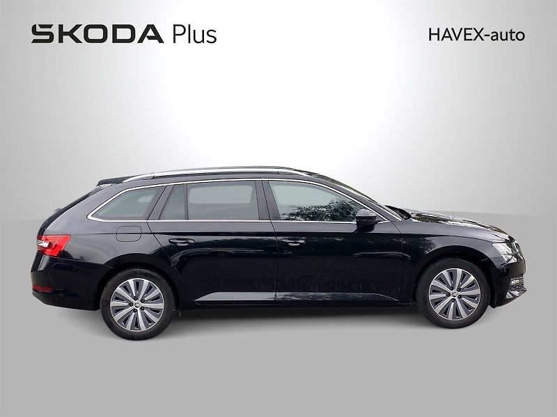 Škoda Superb (2021) Combi 1.5 TSI ACT DSG Style+ - fotka 3 z 36