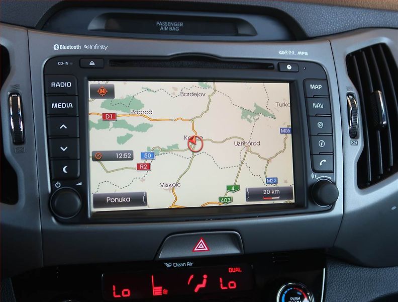 Kia Sportage (2015) Premium 2.0 CRDi, 4X4 - fotka 18 z 19