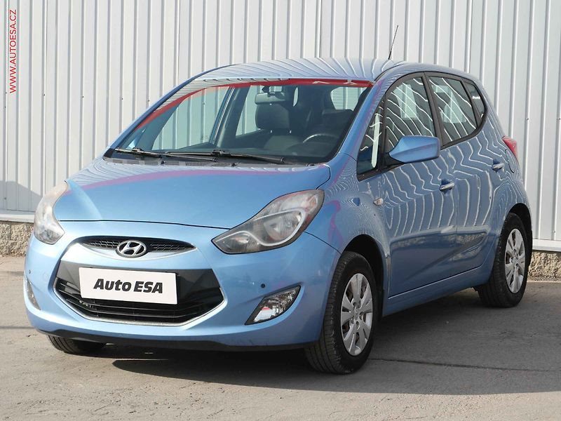 Hyundai ix20 (2012) 1.4i, ČR, AC, park.asist - fotka 3 z 17