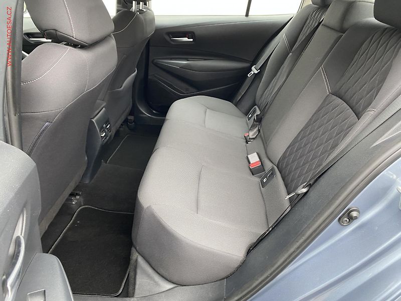 Toyota Corolla (2023) 1.5 VVT-i, ČR, Comfort - fotka 10 z 20