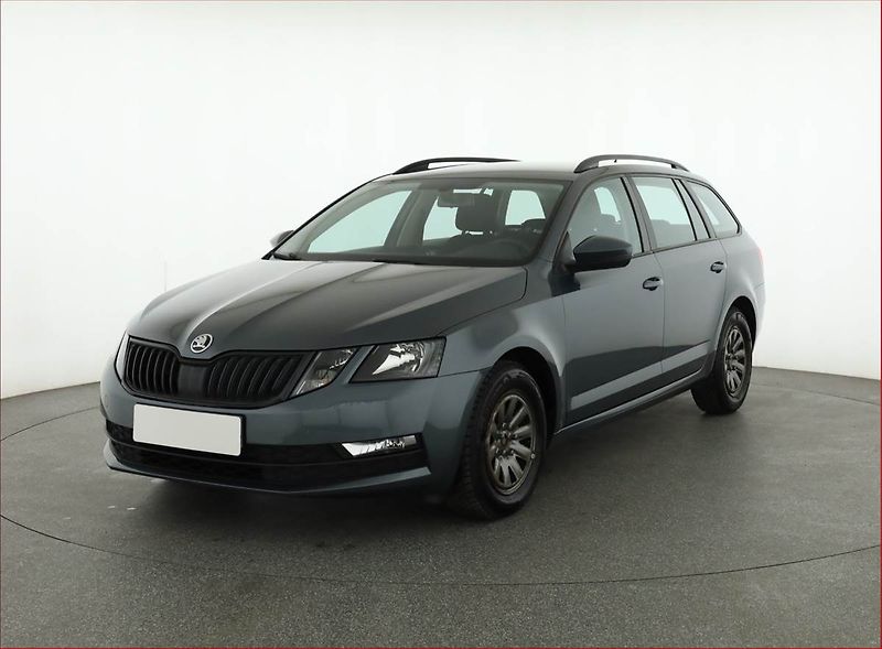 Škoda Octavia (2020) Ambition 1.6 TDI, Tempomat - fotka 2 z 14
