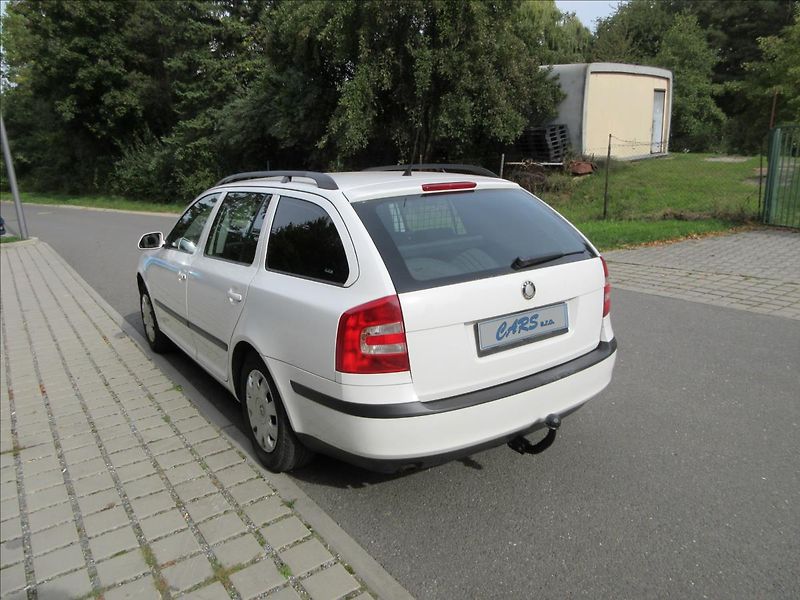 Škoda Octavia 1,6 i, 85Kw, Klima, Tažné. Nov - fotka 7 z 29