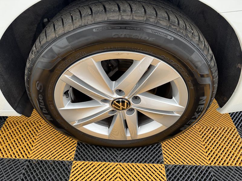 Volkswagen Golf 1.5tsi*96kw*CNG*1-MAJ*DPH* - fotka 8 z 35