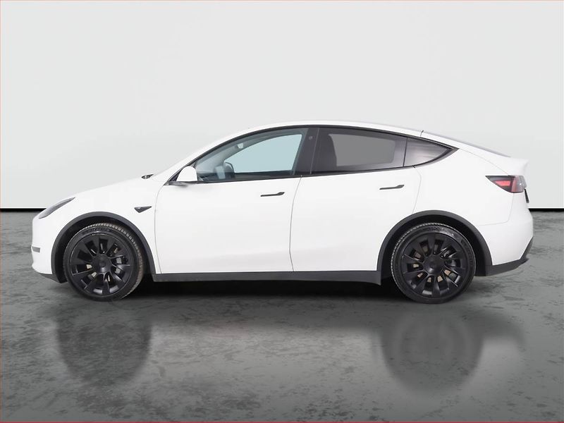 Tesla Model Y (2022) Long Range AWD 79kWh, SoH 89% - fotka 3 z 21