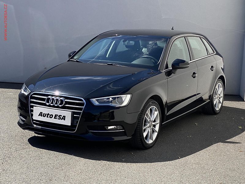 Audi A3 (2016) 1.4 TFSi, Bixen, navi, kůže - fotka 3 z 19