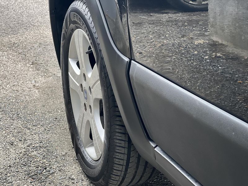 Fiat Sedici 1.9JTD 4x4 KLIMATIZACE ALU - fotka 37 z 40
