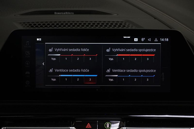 BMW Řada 8 BMW 850i Xdrive cabrio - fotka 41 z 44