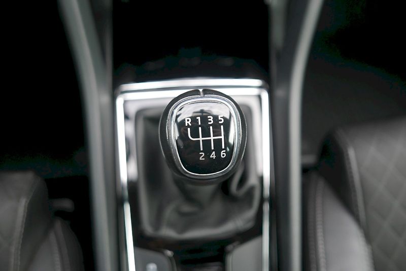 Škoda Karoq (2022) STYLE TSI 1.5/110KW 6MP - fotka 17 z 32