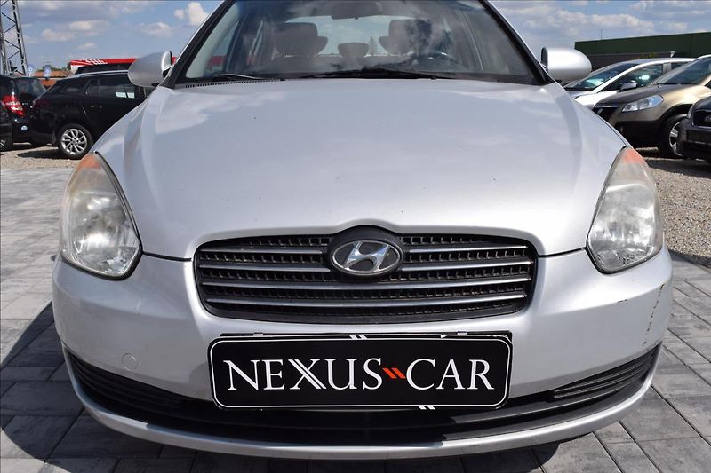 Hyundai Accent 1,4 i 71KW NOVÁ STK KLIMA - fotka 2 z 39
