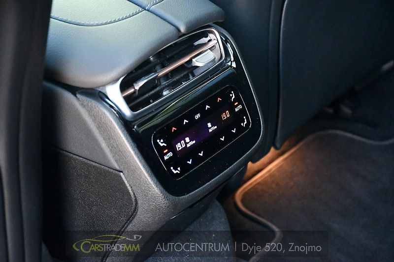 Mercedes-Benz EQE 350 4MATIC - fotka 16 z 52