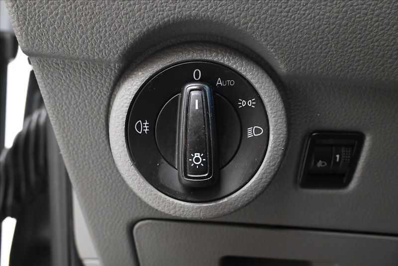 Volkswagen Transporter 2,0 TDI 81 KW Tempomat Záruka - fotka 25 z 28