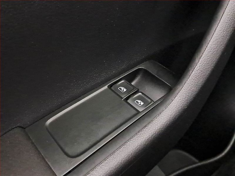 Škoda Fabia (2022) Ambition Plus 1.0 TSI - fotka 16 z 16
