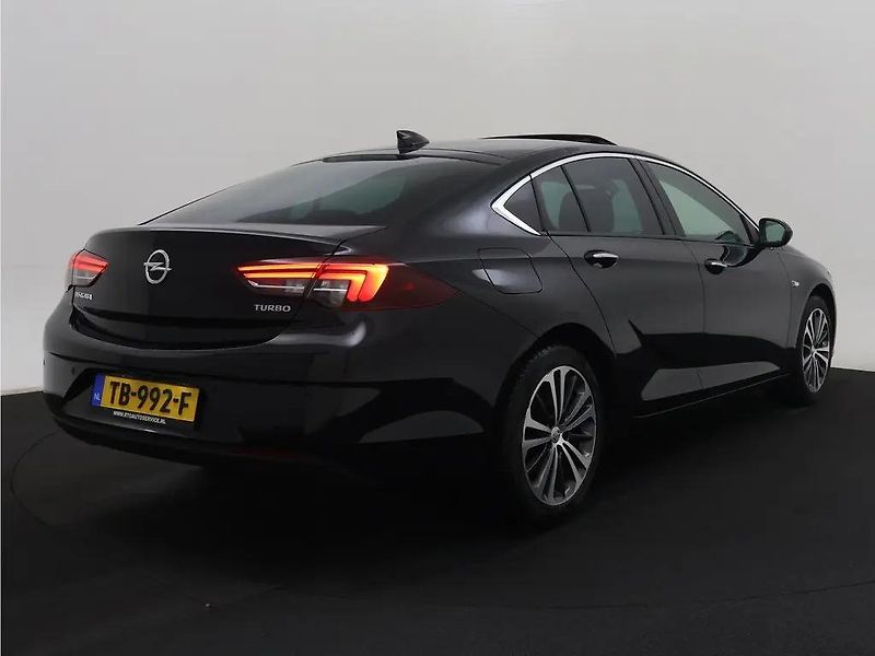 Opel Insignia 1.5T 121kW Aut. Innovation - fotka 2 z 15