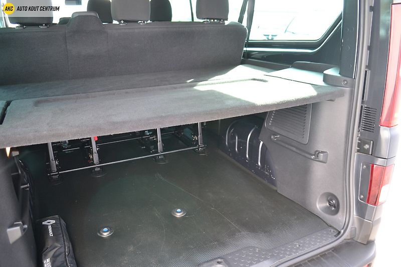 Renault Trafic L2 Equilibre Blue dCi 150 EDC - fotka 18 z 46