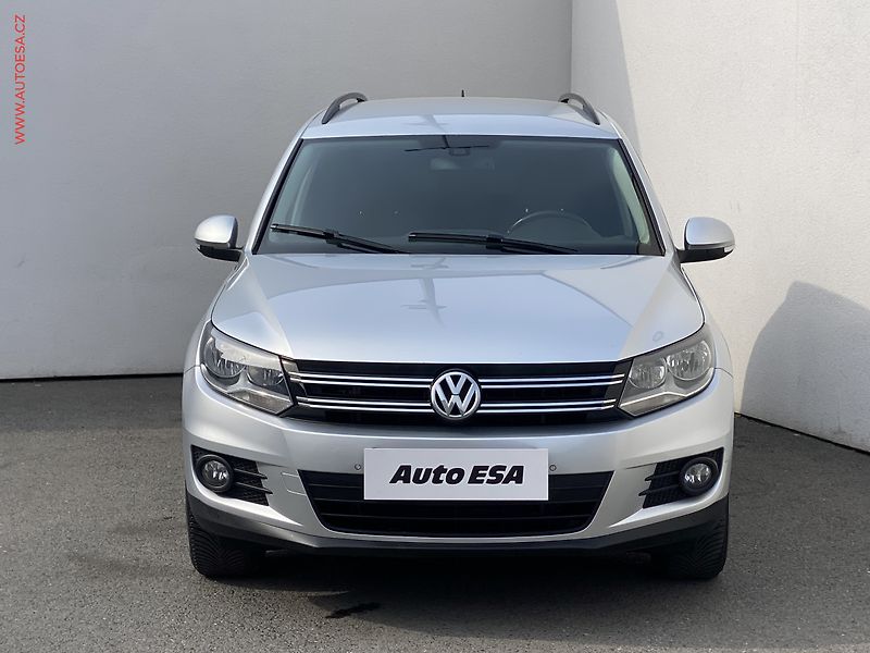 Volkswagen Tiguan (2012) 2.0TDi, ČR, Trend&Fun, TZ - fotka 2 z 17