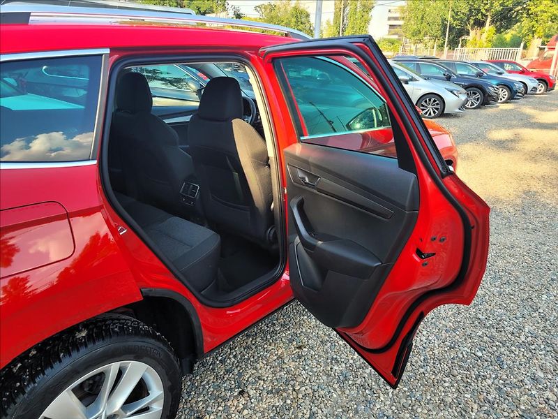 Škoda Karoq 1,0 Zálohováno !TSI,Style,TFT, - fotka 16 z 44