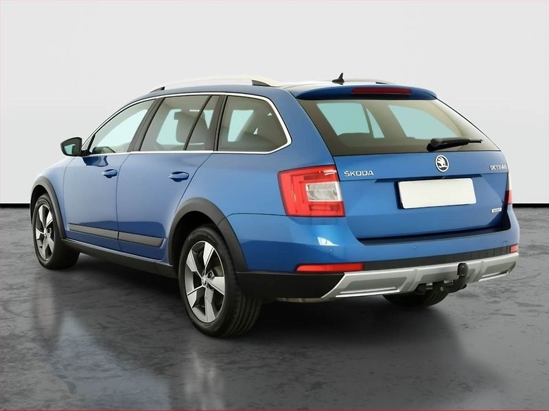Škoda Octavia (2014) Scout 2.0 TDI, 4X4, Automat - fotka 4 z 21