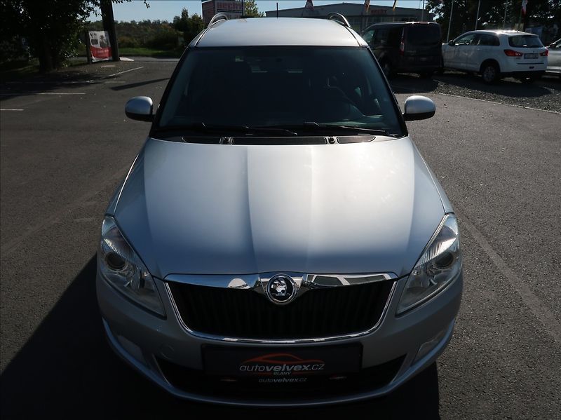Škoda Roomster 1,2 TSi,63kW,1majČR,klima,tažn - fotka 7 z 22