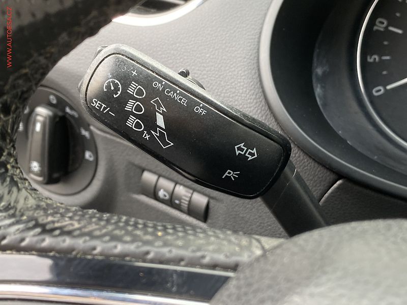 Škoda Octavia (2017) 1.6 TDi, Ambiente, panor - fotka 13 z 17
