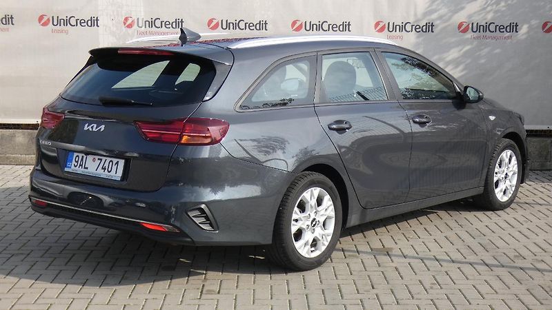 Kia Ceed SW 1.5 T-GDI SPIN 118kW DCT - fotka 3 z 22