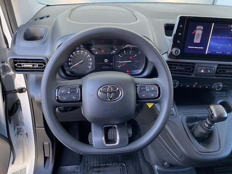 Toyota ProAce City 1,5 D 96 kW - fotka 8 z 26