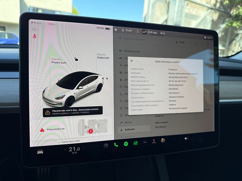 Tesla Model 3 Performance 82 kWh - fotka 24 z 37
