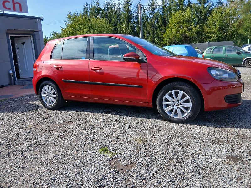 Volkswagen Golf 6, 1.4i, 59kw, alu - fotka 9 z 37