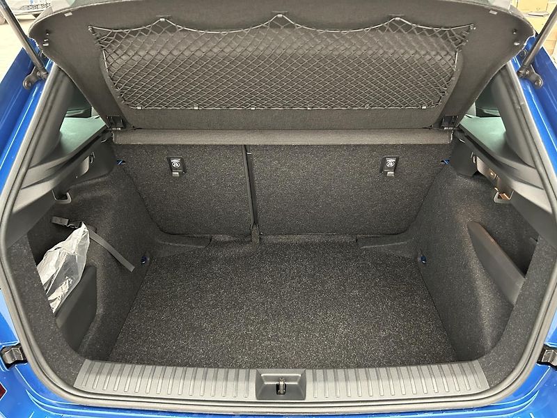 Škoda Kamiq 1.5 TSI Monte Carlo - fotka 23 z 29