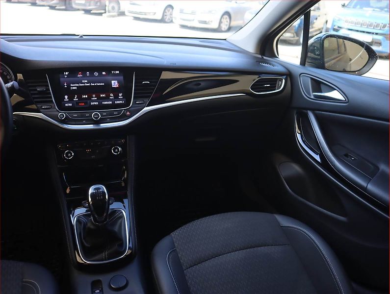 Opel Astra (2015) 1.4 T, Serv.kniha, Navi - fotka 8 z 20