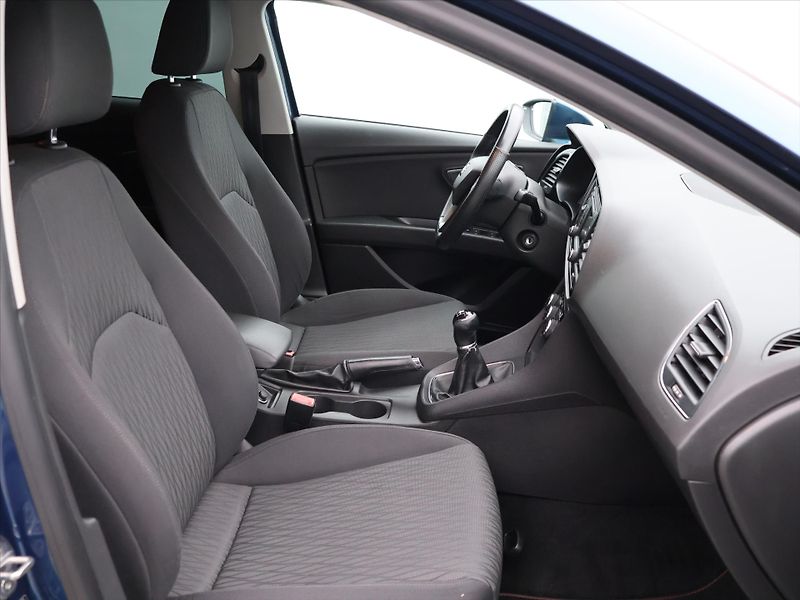 Seat Leon 1,4 TSI 92kW Style CZ - fotka 12 z 33