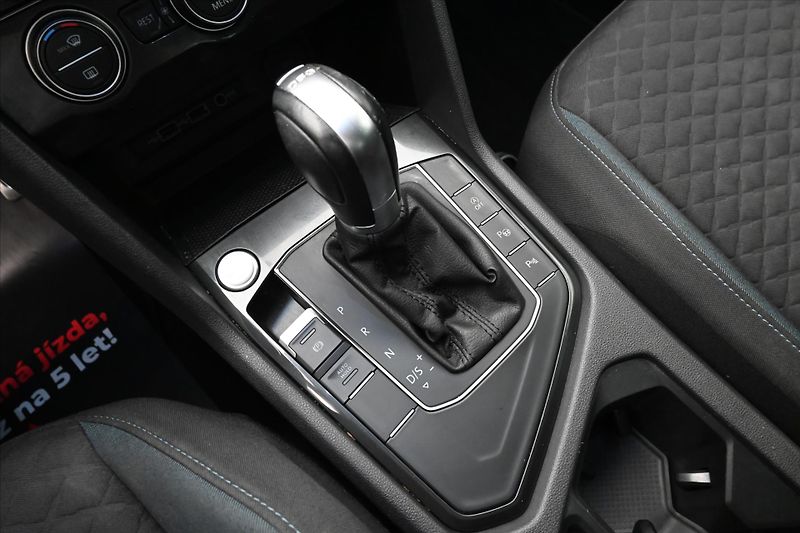 Volkswagen Tiguan 2,0 TDI 110 kW DSG iQ.DRIVE Zá - fotka 22 z 30