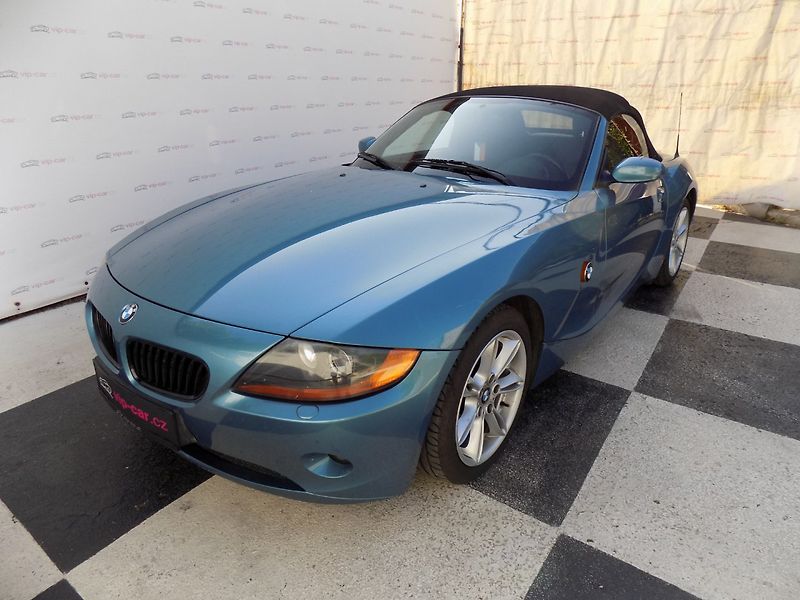BMW Z4 (2004) 2.5i/el.střecha/klima/xenon/ - fotka 4 z 31