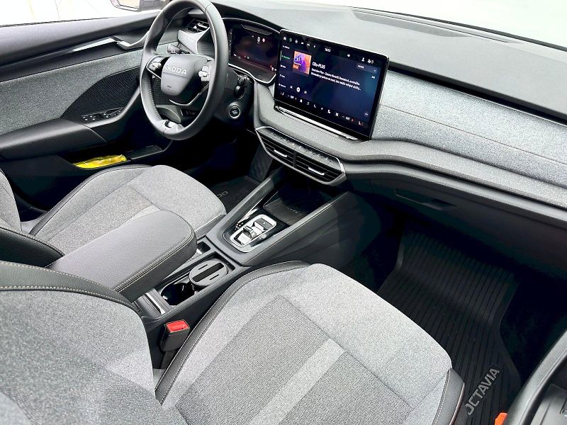 Škoda Octavia (2025) 1,5 TSI DSG SELECTION - fotka 7 z 24
