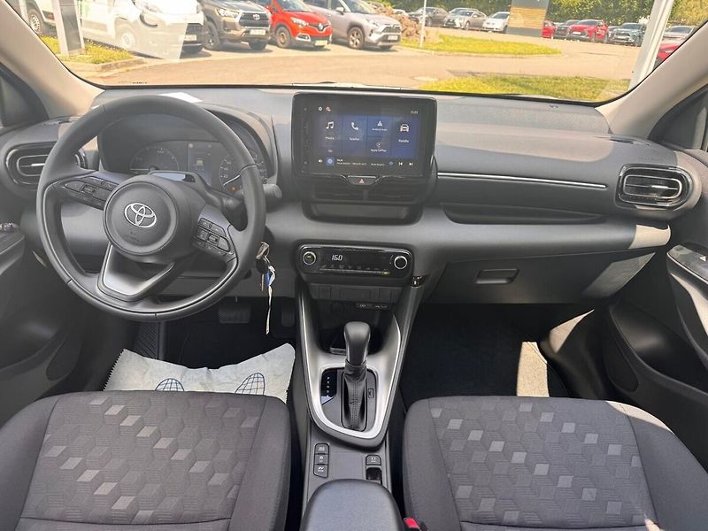 Toyota Yaris 1.5 Comfort - fotka 10 z 13